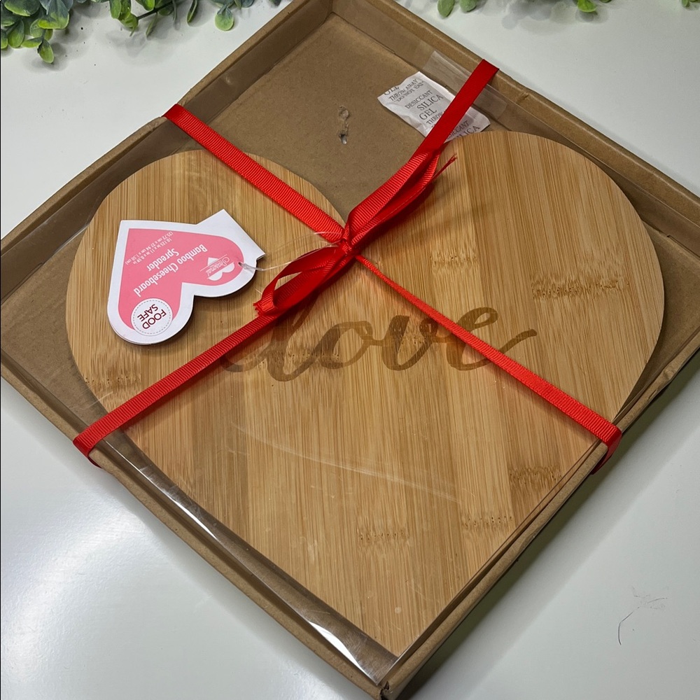 Heart-Shaped Bamboo Cutting Board with Red Ribbon